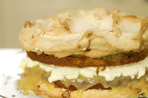 Lemon meringue cake